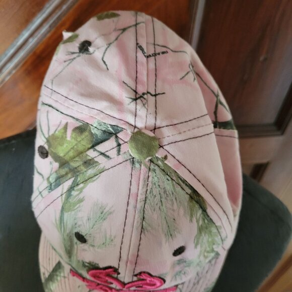Realtree APC Ladies Fit Pink Camo Adjustable Baseball Cap - Picture 3 of 6